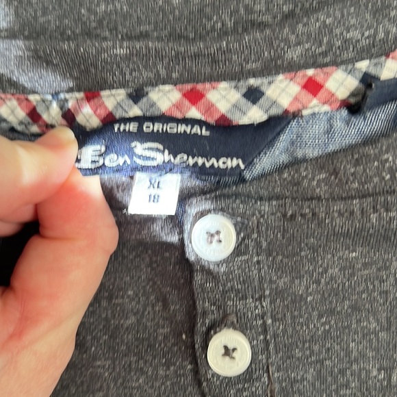 Boys Long sleeve Gay shirt NWOT size 18 xl - Picture 4 of 4